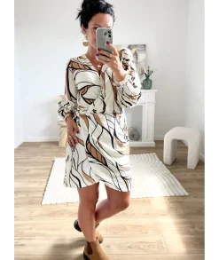 Robes><noscript><img width=