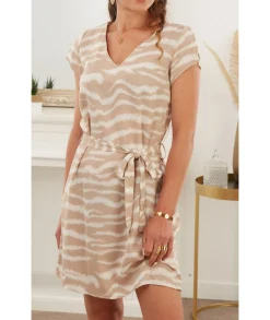 Robes><noscript><img width=