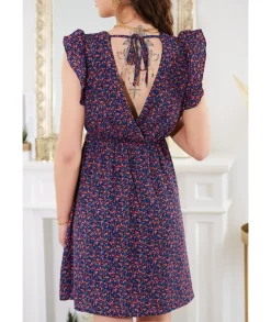 Robes><noscript><img width=