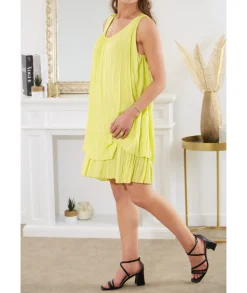 Robes><noscript><img width=