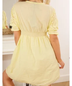 Robes><noscript><img width=