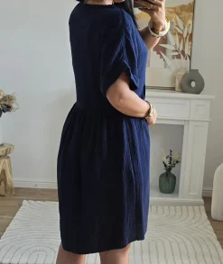 Robes><noscript><img width=