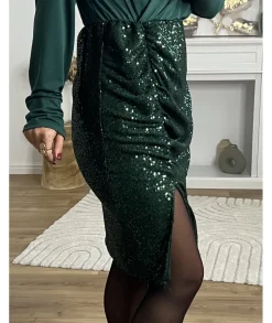 Robes><noscript><img width=