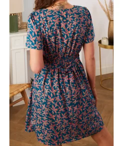 Robes><noscript><img width=