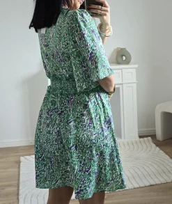 Robes><noscript><img width=