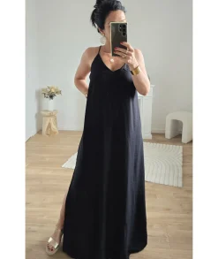Robes><noscript><img width=