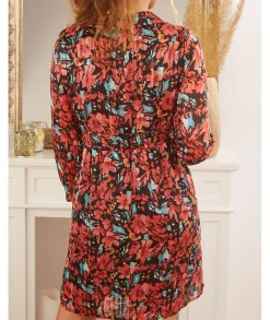 Robes><noscript><img width=