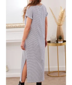 Robes><noscript><img width=