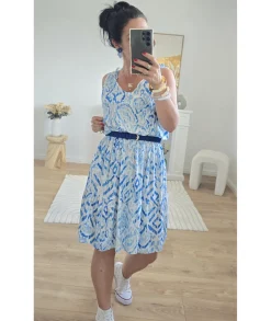 Robes><noscript><img width=
