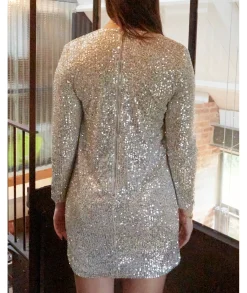Robes><noscript><img width=
