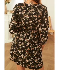 Robes><noscript><img width=