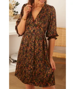 Robes><noscript><img width=