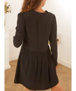 Robes><noscript><img width=