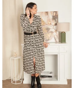 Robes><noscript><img width=