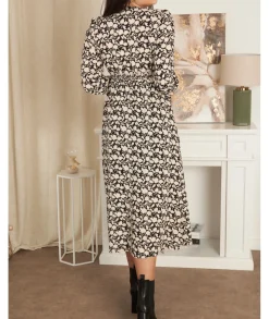 Robes><noscript><img width=