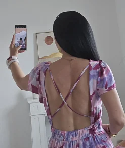 Robes><noscript><img width=