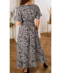 Robes><noscript><img width=