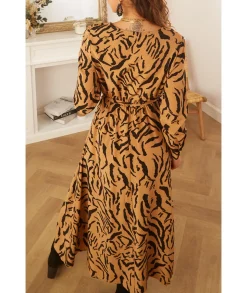 Robes><noscript><img width=