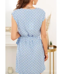 Robes><noscript><img width=
