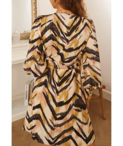 Robes><noscript><img width=