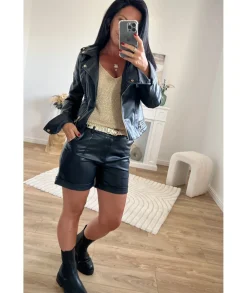 Jupes / Shorts><noscript><img width=