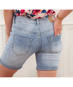 Jupes / Shorts><noscript><img width=