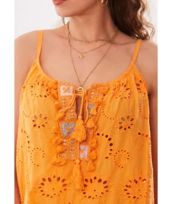 Tops / Blouses><noscript><img width=