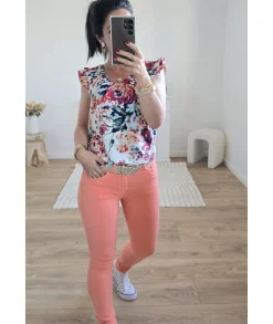 Tops / Blouses><noscript><img width=