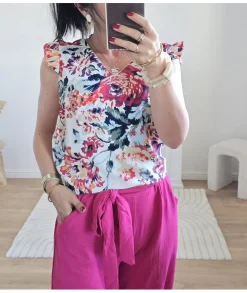 Tops / Blouses><noscript><img width=