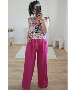 Tops / Blouses><noscript><img width=