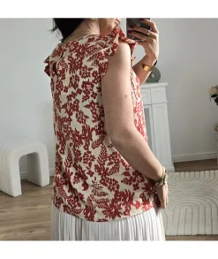 Tops / Blouses><noscript><img width=