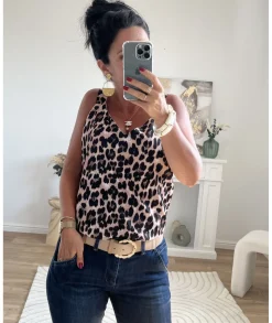 Tops / Blouses><noscript><img width=