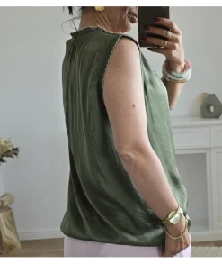 Tops / Blouses><noscript><img width=