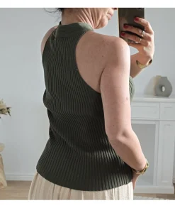 Tops / Blouses><noscript><img width=