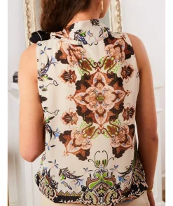 Tops / Blouses><noscript><img width=