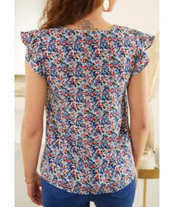 Tops / Blouses><noscript><img width=