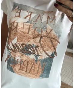 T-shirts><noscript><img width=